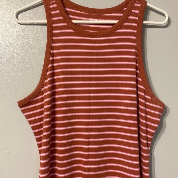 Body-con stripe dress - Picture 2 of 6